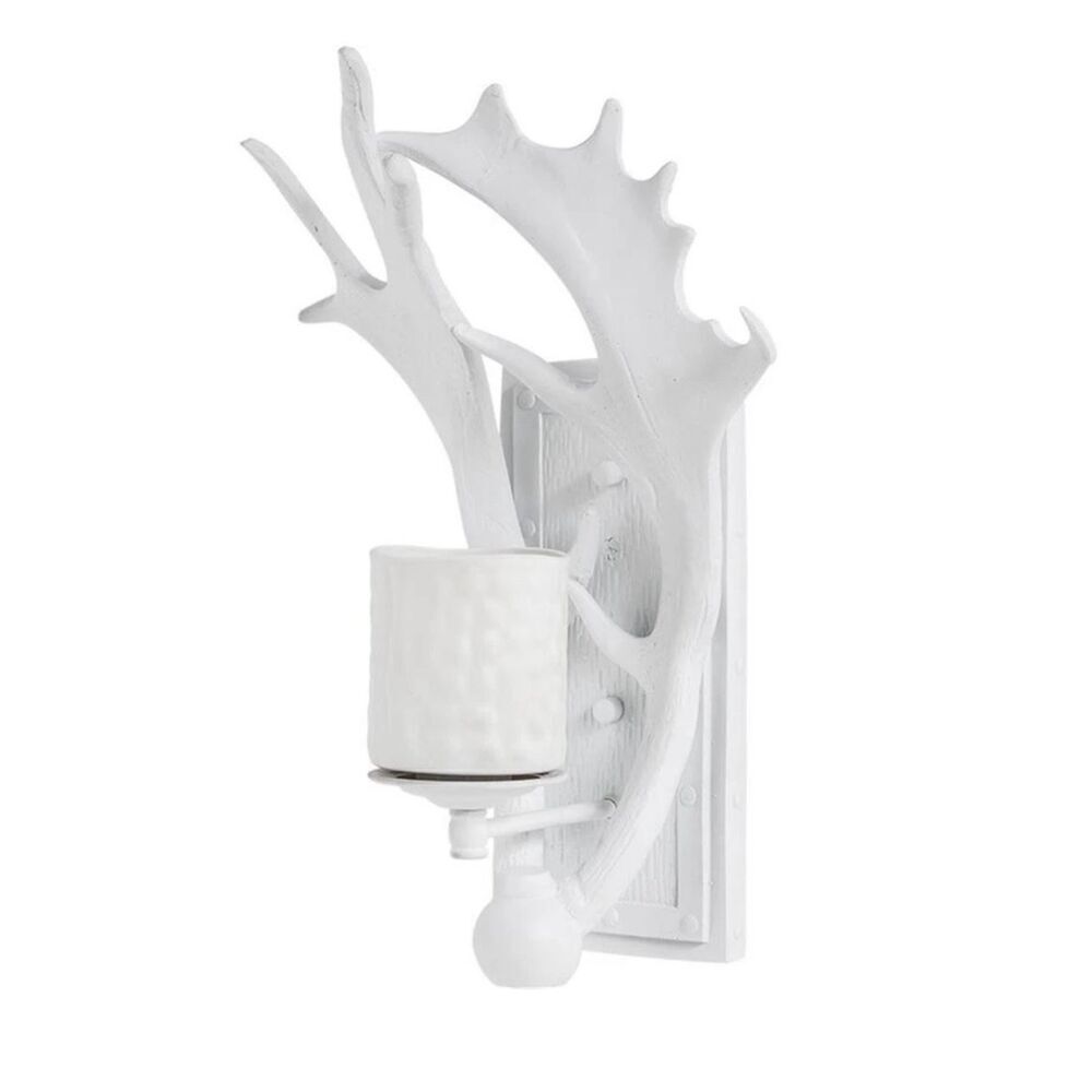 Mercana Rockland 8x19.5 White Resin Antlers Wall Sconce